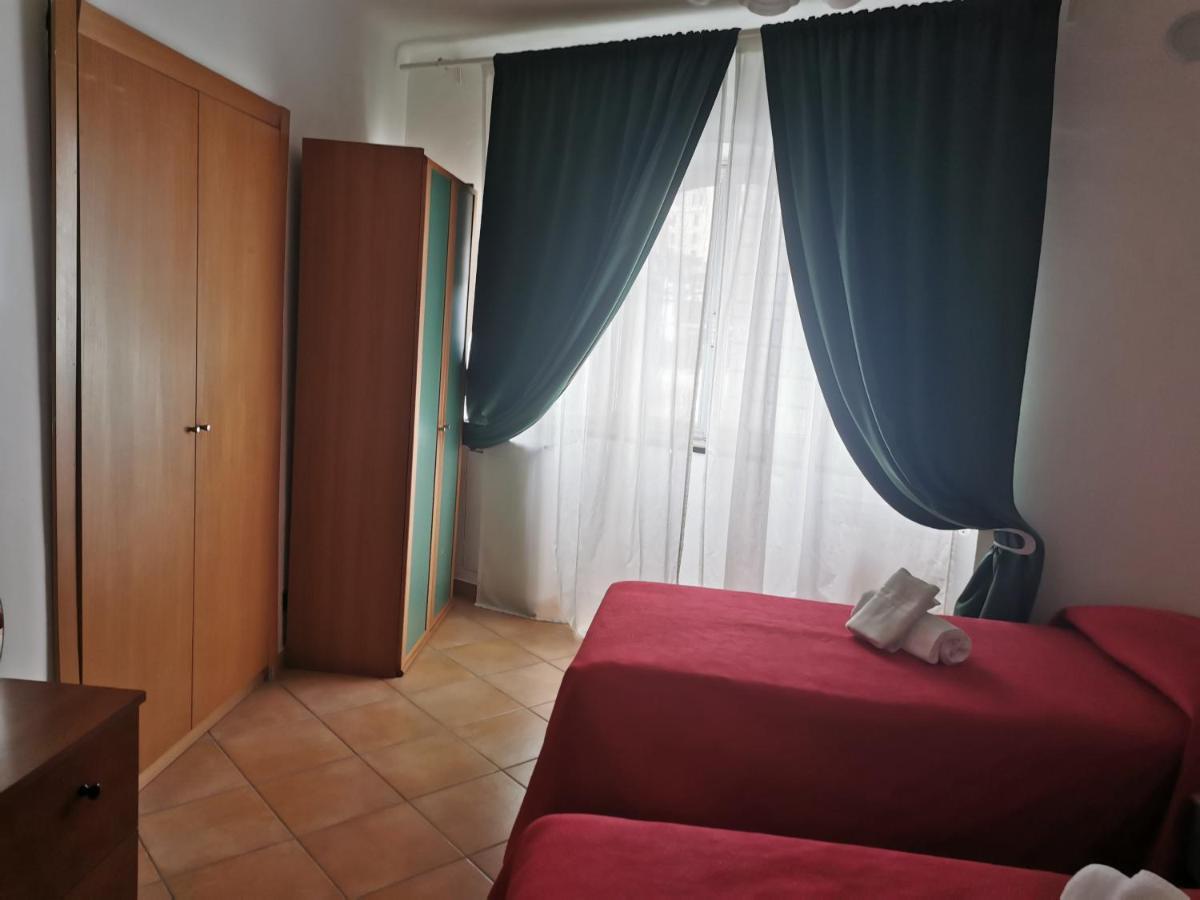 Residence La Lanterna Genoa Luaran gambar