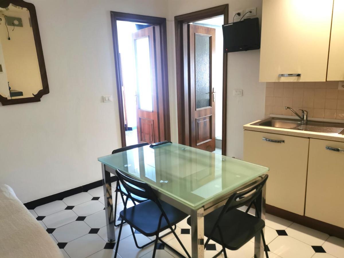 Residence La Lanterna Genoa Luaran gambar